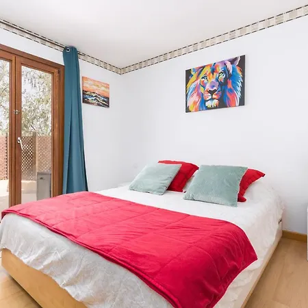 Home2book Comfy Casa Claudia, Pool&terrace *